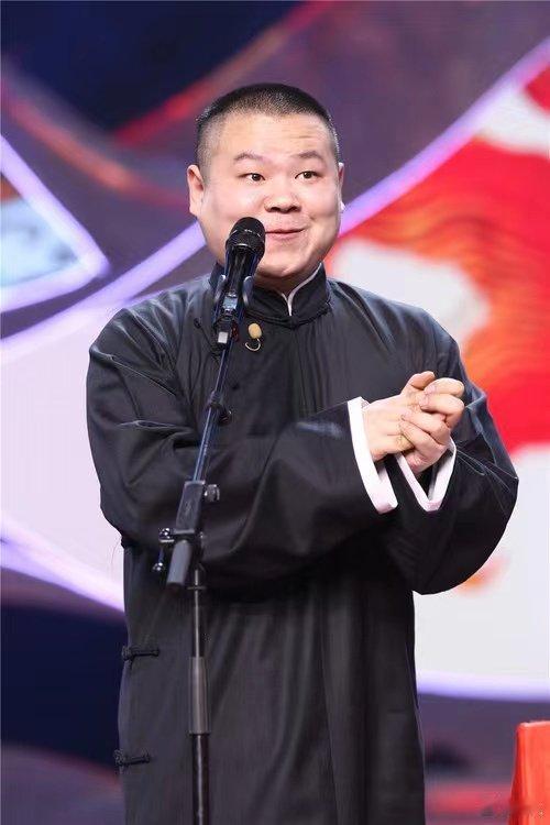 岳云鹏瘦了好看么？不好看。一个个笑星离我们越来越远了。明星现在瘦不难，难的