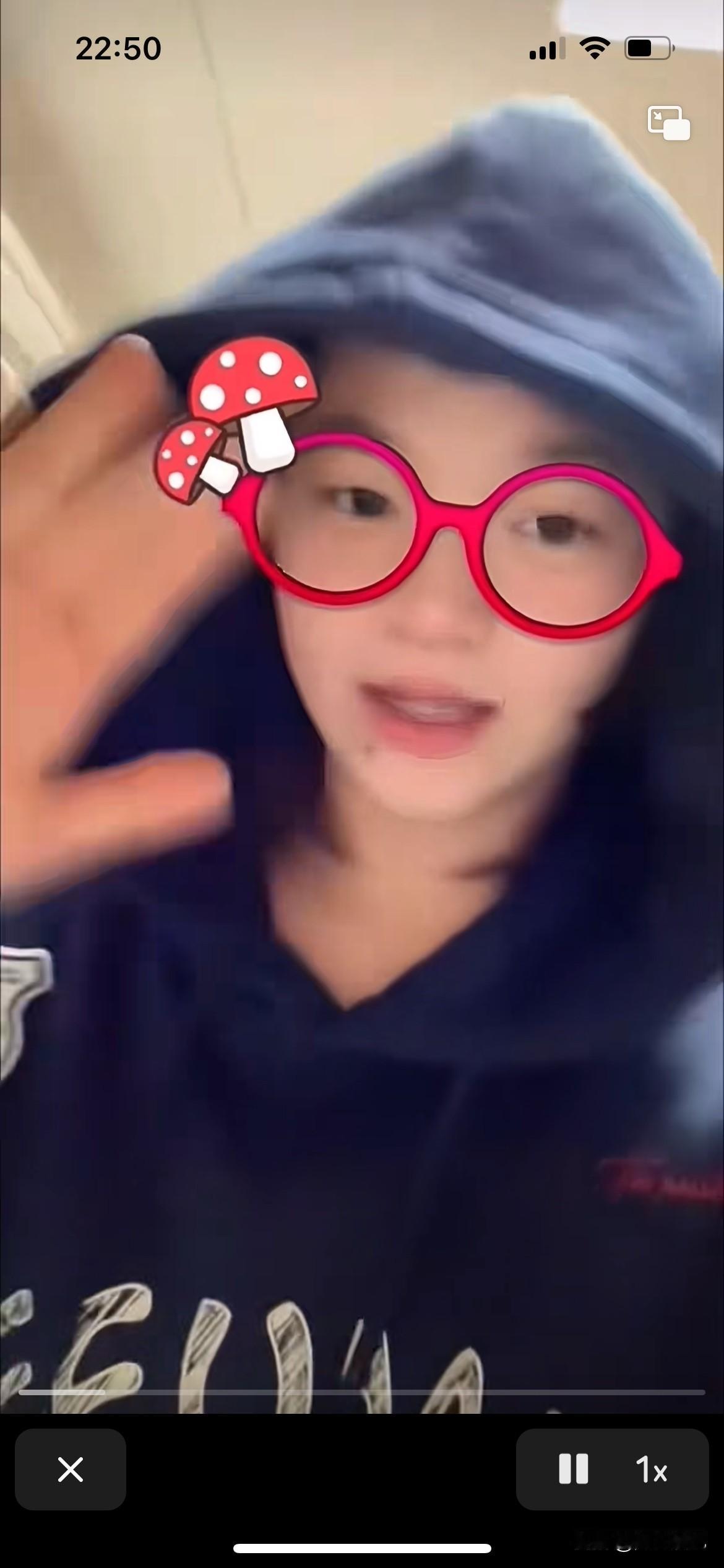 全红婵蛮有爱心的，知道运动员梁小静比赛受伤了，马不停蹄的第一时间赶去医院看望，可