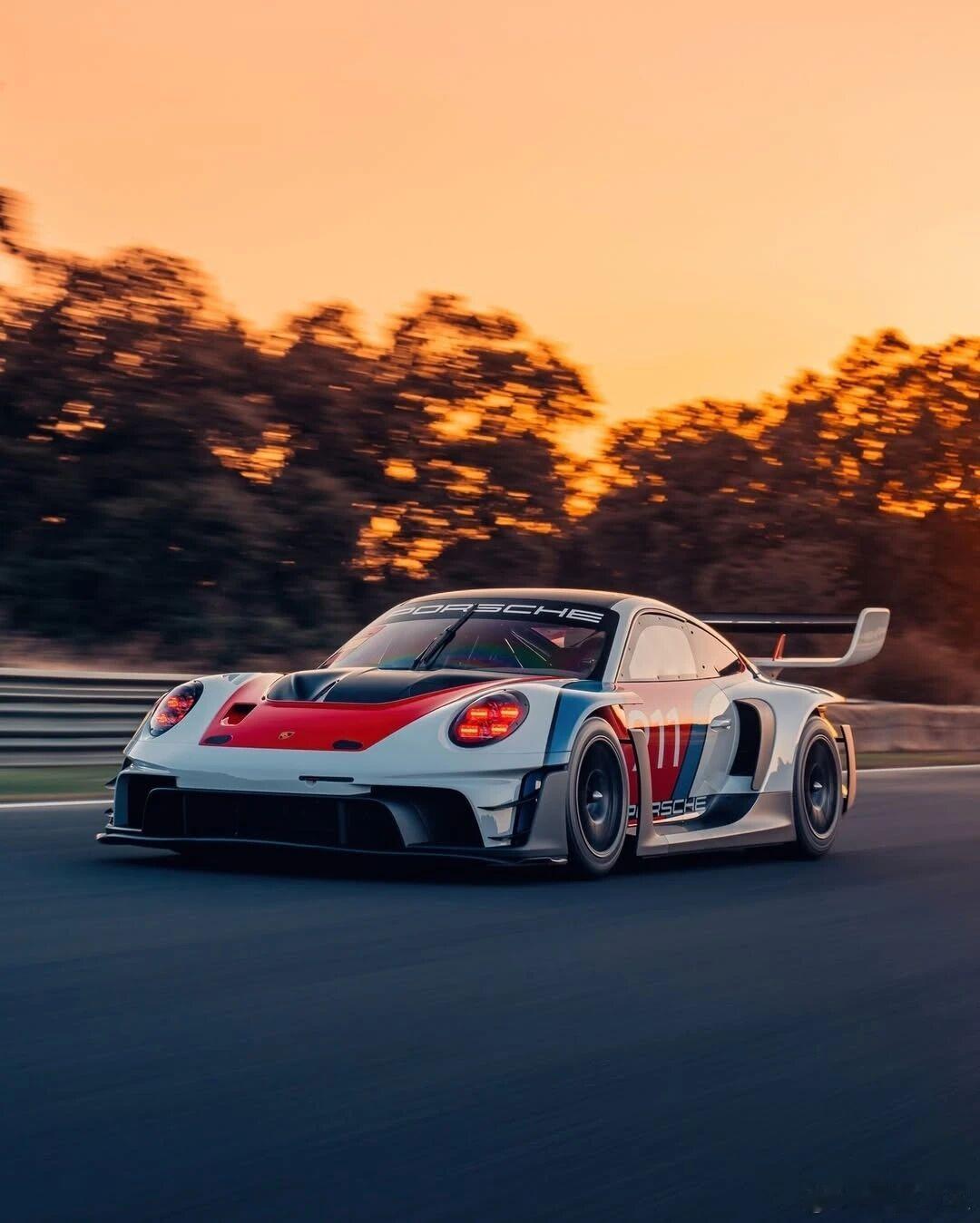 保时捷911GT3RRennsport｜77席赛道传奇基于GT3R赛车