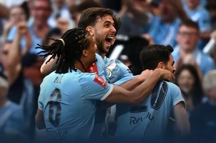 曼城2比1南安普顿曼城2-1南安普顿晋级足总杯决赛！连续4年打进决赛，同时国内三