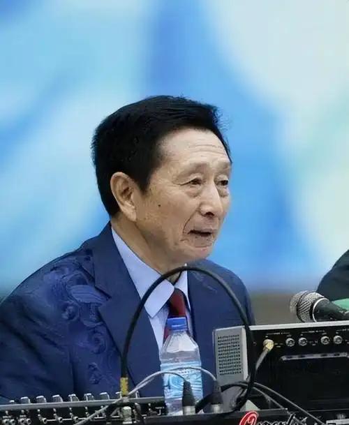这恐怕是中国式父母最扎心的宿命！87岁的宋世雄用自己的一辈子印证了一个扎心的现实