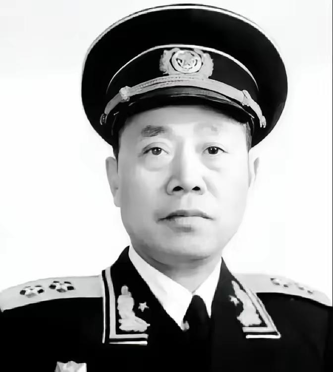 1958年，军委大会批粟裕，全场死寂。轮到其心腹陶勇发言，这位战将，是倒戈还是死