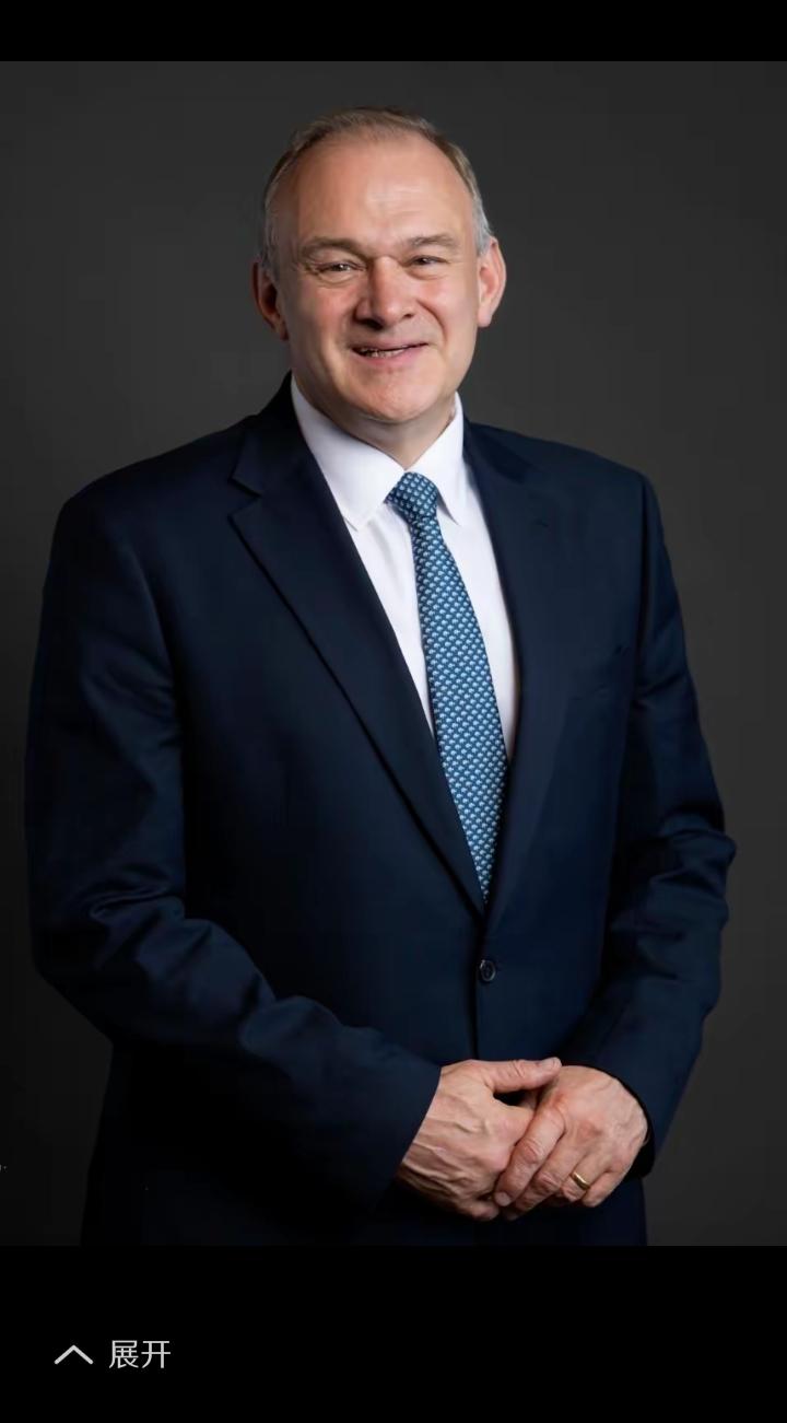 世界人民的“毒瘤”​​“特朗普不是英国的朋友，也不是世界的领袖，他就是个危险且