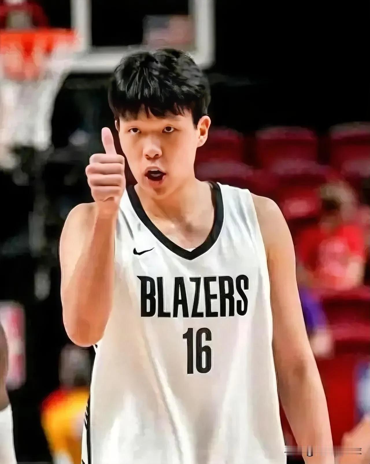 中国男篮亚洲杯12人大名单出炉，以下五大实力球星落选深表遗憾：1、杨翰森——