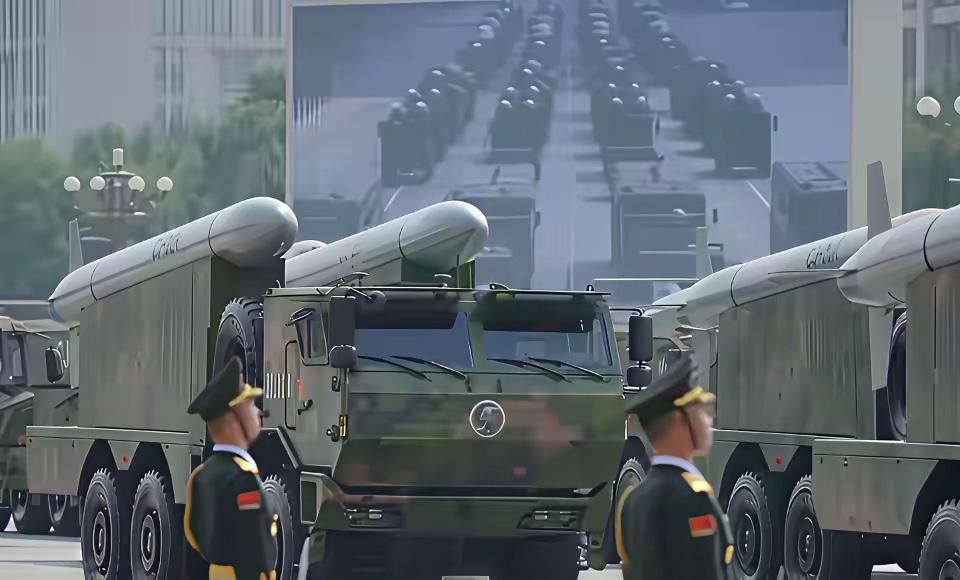 以中国当下实力，已不允许牺牲东部经济，来对抗美亚太霸权了。咱家最值钱的家当，