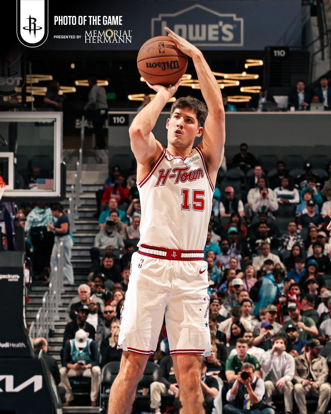 上一场被尼克斯逆转，谢泼德最后半节没有获得出场时间。当被问到会给谢泼德多大的出场