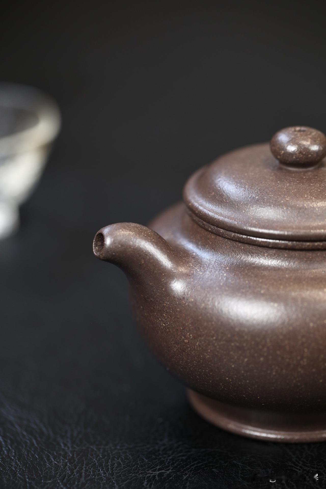 紫砂壶好不好，全看这一针！老师傅揭秘“明针”工艺的真实门道纵观现代流行的紫砂商