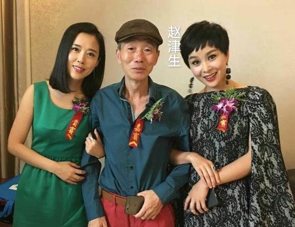 “相声泰斗”这个大帽子，不是什么人都能戴头上的！泰斗，意思是泰山北斗，