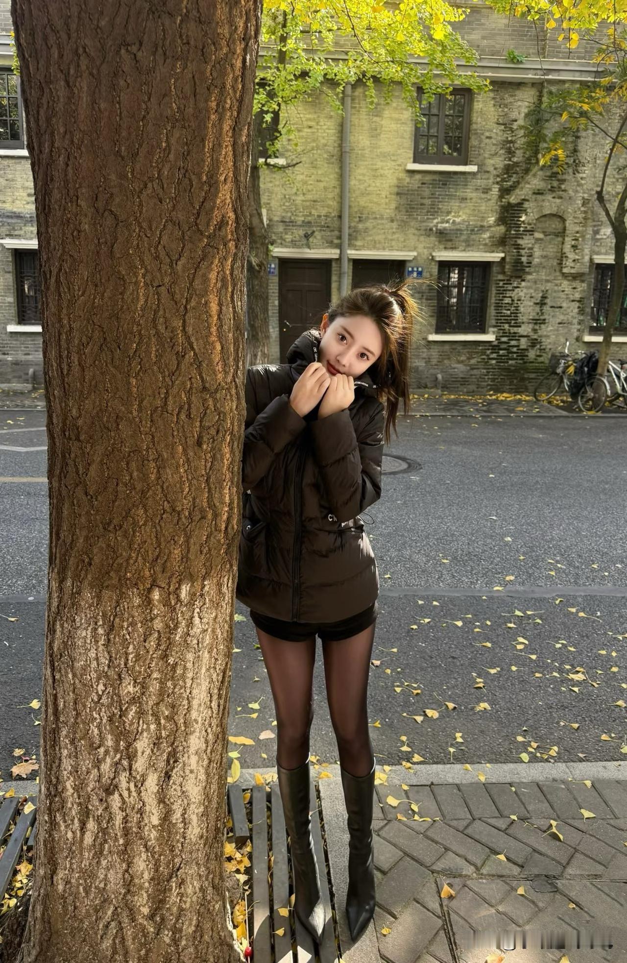 空姐就是很有空的姐[比心][笑着哭]这个说法来源于口罩时期，那时候的我们一个月就飞