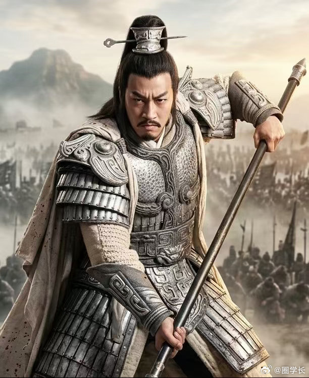 何润东翻红何润东能翻红真不意外，现在很多剧角色同质化严重，演员又太在意形象、怕