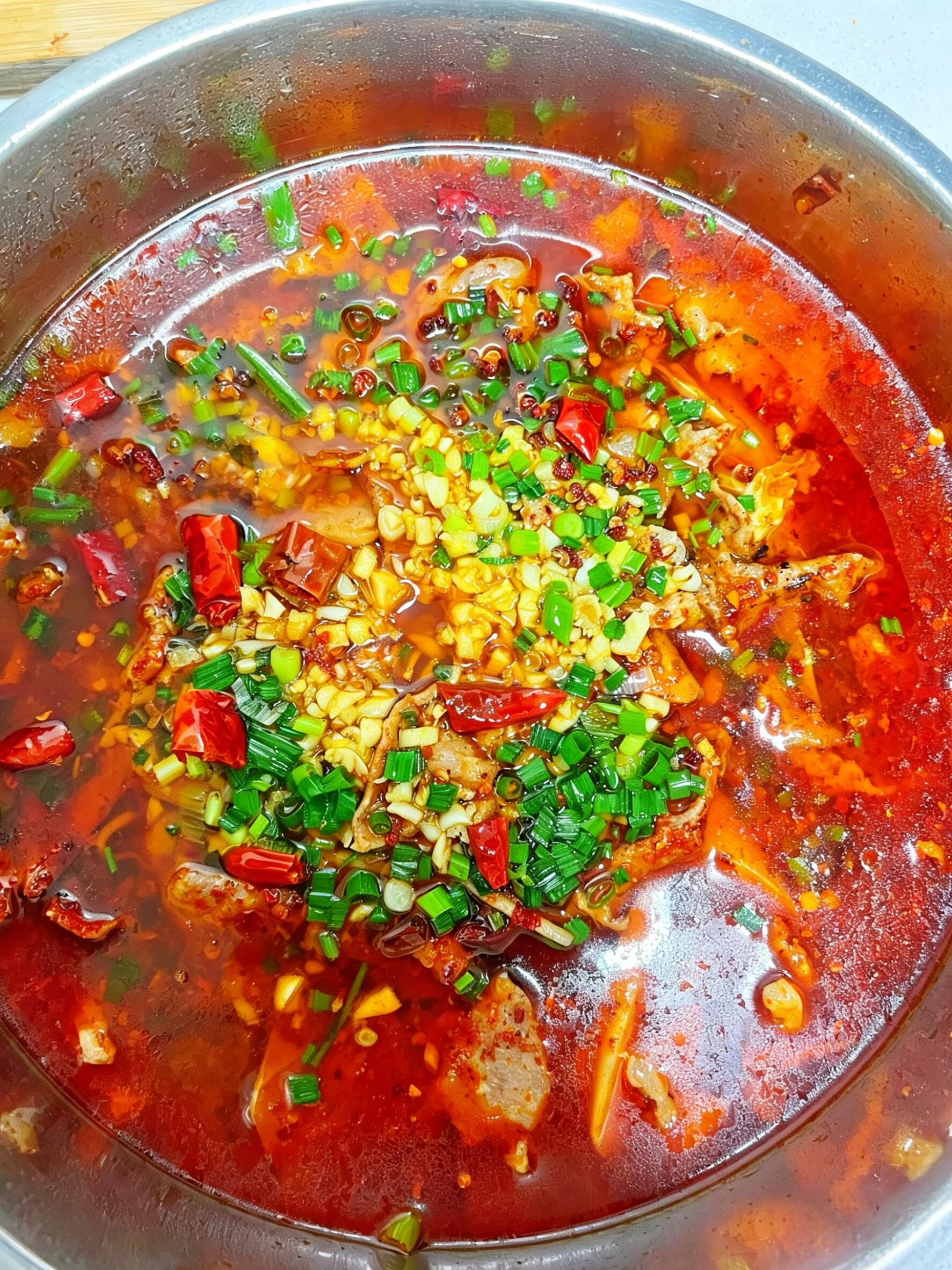 在家复刻水煮肉片｜川菜馆水准，香嫩入味零失败在家复刻水煮肉片，直接被香到上头！