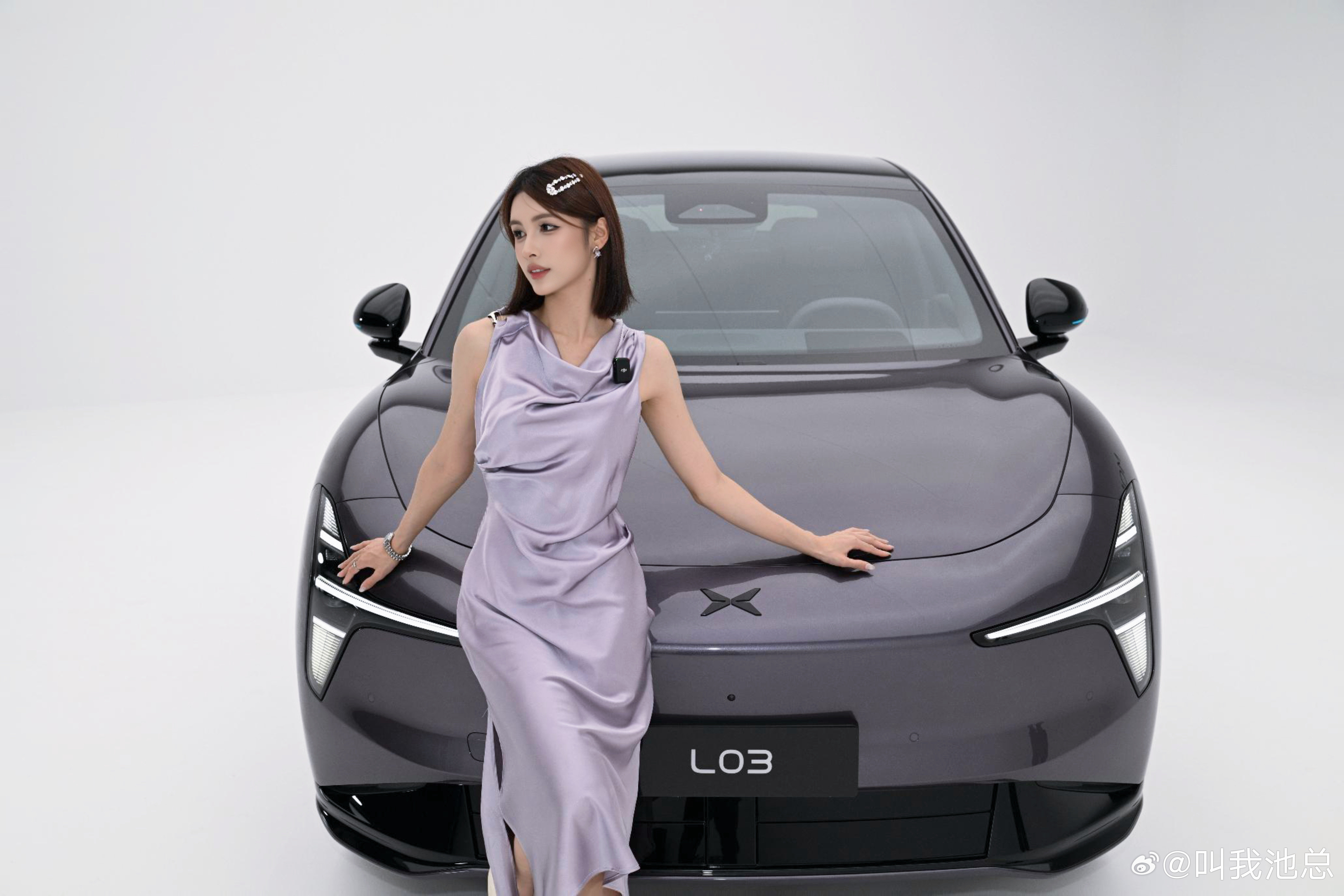 新皮肤，极光紫，好看吗～小鹏MONAL03新车色太好看了小鹏MONAL03太懂年