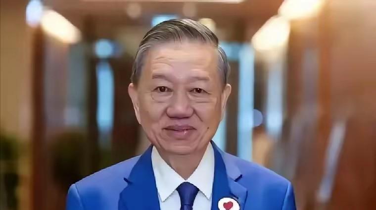 *刚刷到个大消息，越南直接官宣：心心念念的南北高铁，之前计划2027年动工，现在