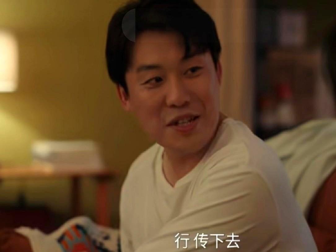 很多人都喜欢买东西，特别是女生。现在，卖口红能变成月销一万个，其实反映出几个点。