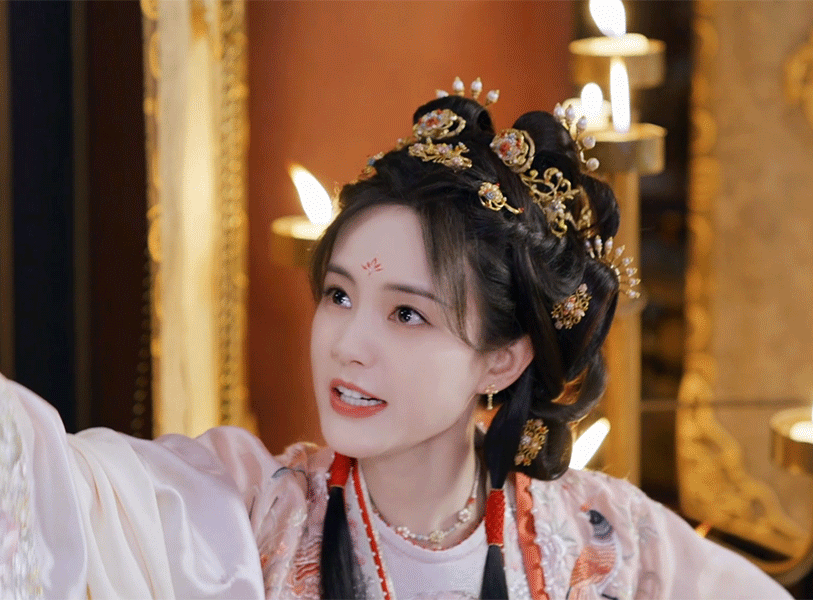 云秀行李一桐这段真的好可爱，看热闹不怕事儿多的小眼神儿亮晶晶的，整个人都在发光