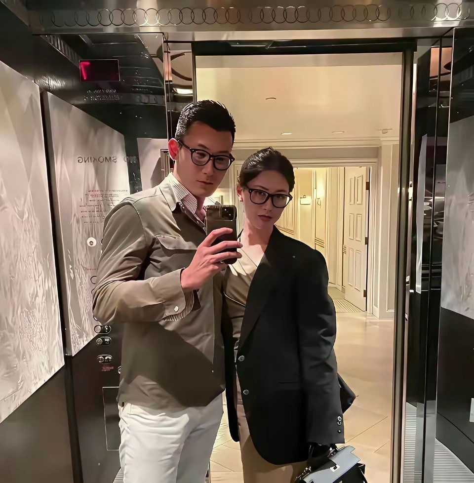 朱珠的老公，颜值放娱乐圈也是顶级的存在，感觉她真的很有福气。