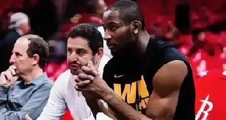 NBA最怕的狠人出现了！库明加一句话：不交易就裸签，明年白走。10年没人