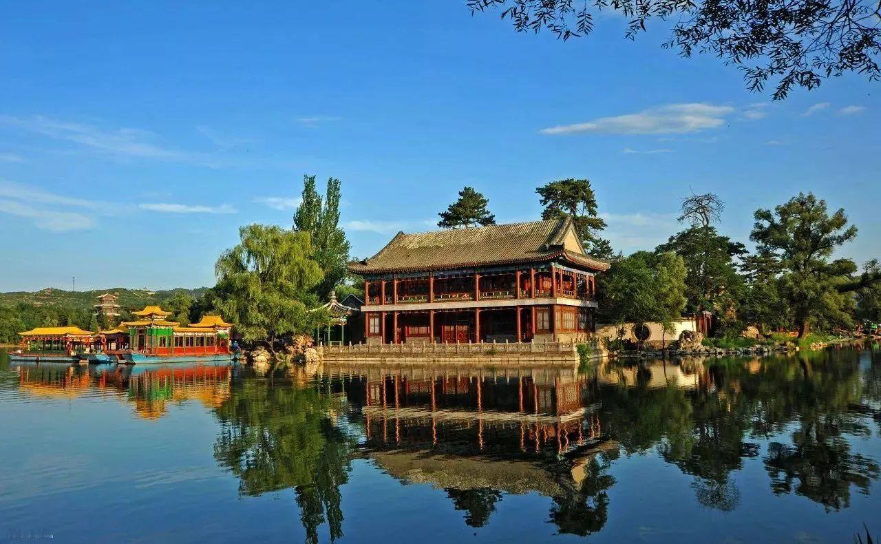 河北值得一游的、没有被京津光环遮住的景点河北的自然景色，除了没有雪山和沙漠，