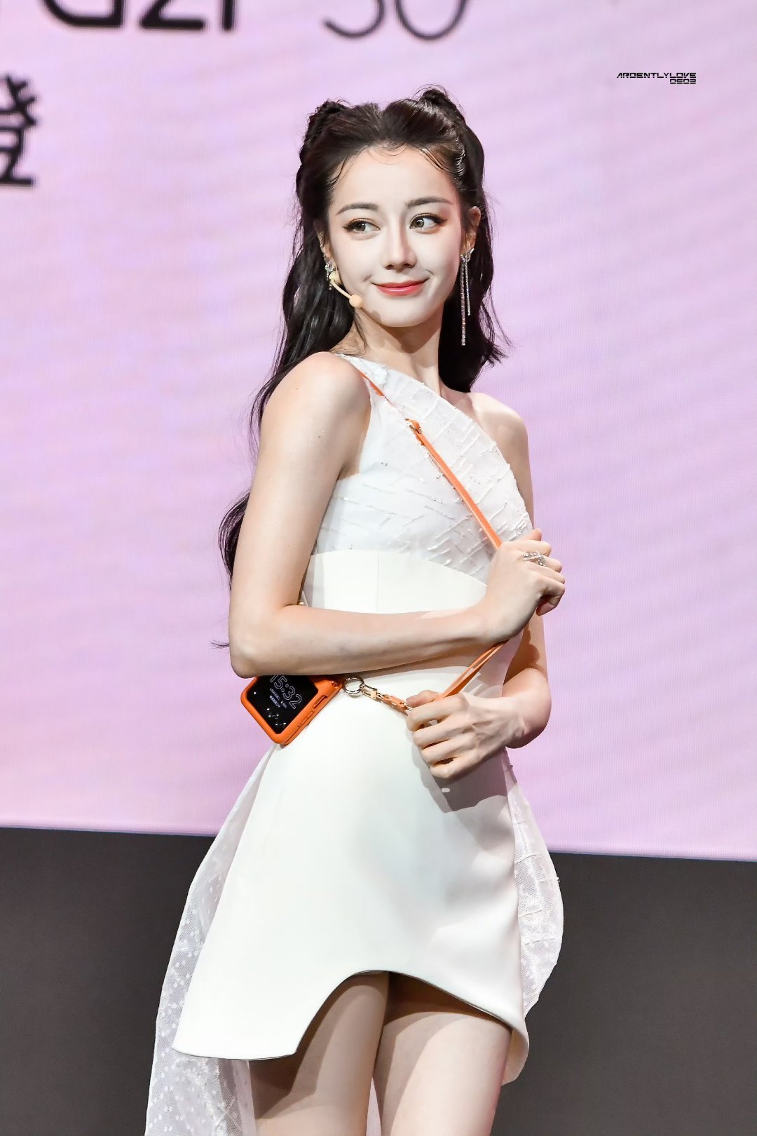 哥，27号如果是你我还能看到这样漏额头漏太阳穴的发型么 ​​​