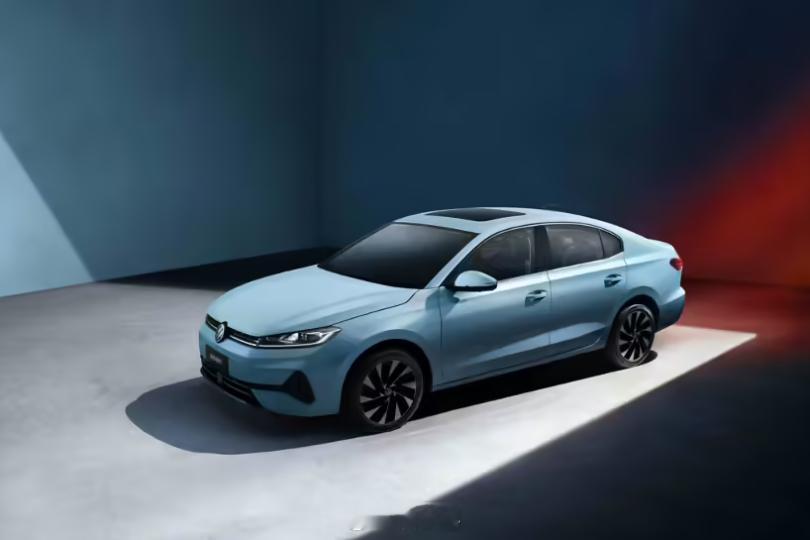 一汽-大众官宣开启新商品大年攻势，全年将推出13款全新车型，包含6款燃油