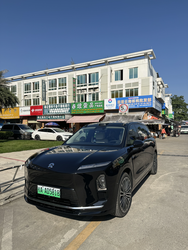 深度体验蔚来全新ES8提升很多ES8用车已经40多天了，行驶了二千多公里，算是