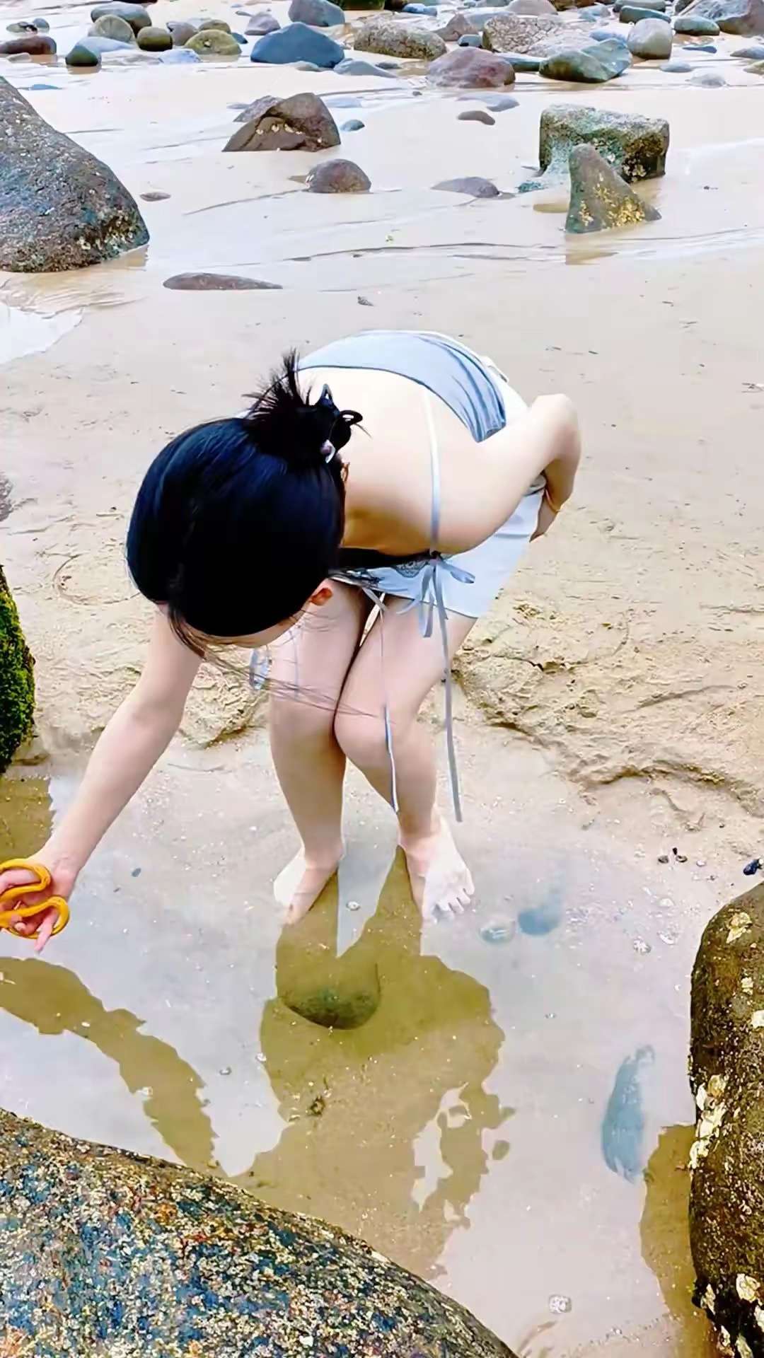 带嫂子赶海还是很有意思的