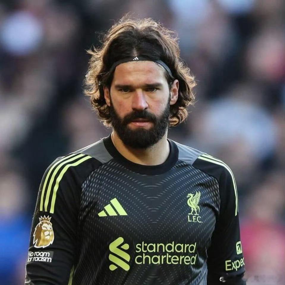 尤文引进利物浦门将阿利松诚意可观，提供500万欧年薪与3年合同。本赛季结束后，阿