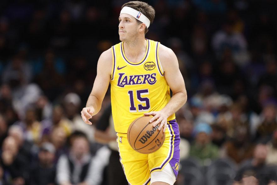 NBA常规赛，湖人92-121不敌雷霆。赛后里夫斯接受了采访，谈到本场失利他说：