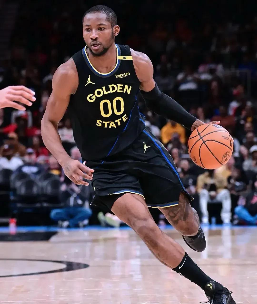 勇士总经理邓利维喊话库明加！ 今日，美媒NBACentral转发知名记者Ti