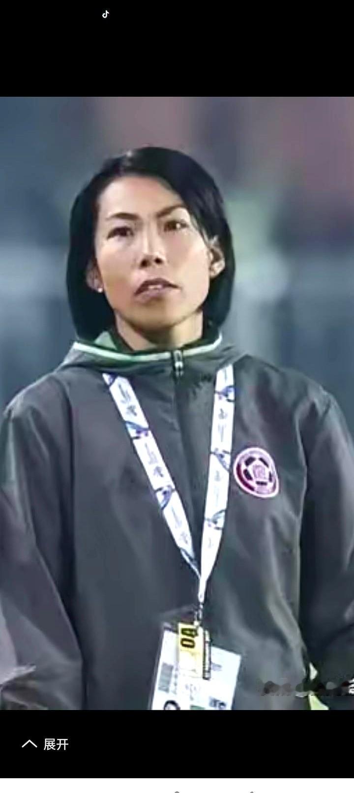 带队参加全运会女足比赛的教练，在国内都算得上小有名气，也算得上中国女足专家一级的