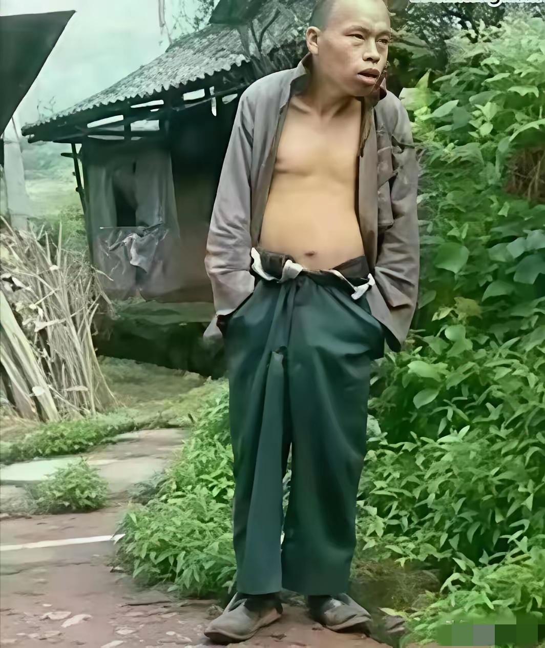 当今社会，活得最滋润的要数农村五保户了。他们吃的米面、用的柴油，都由国家统包。要