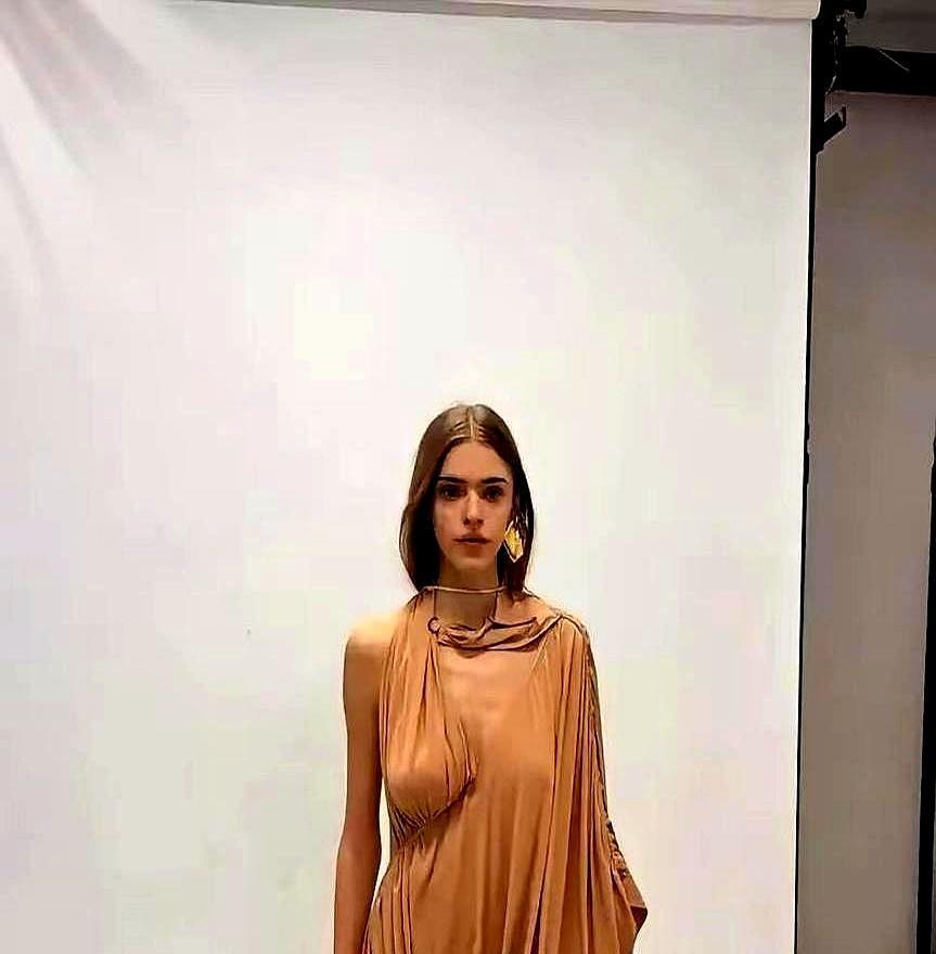 一个捷克女演员，差点凭一己之力“干趴”了哈利波特系列。这个疯传的谣言，是假的。