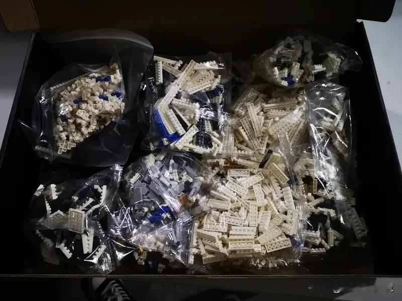 老人花两万买“大卡宴”女儿暴怒河南郑州袁大叔花2.35万网购“大卡宴”电动代