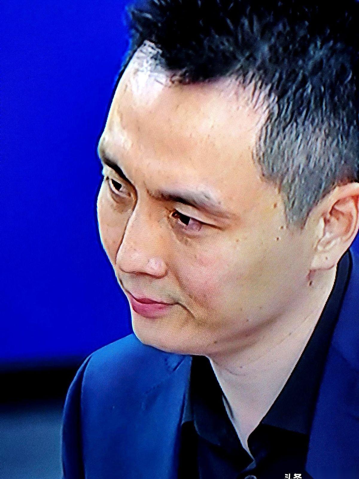 讲个恐怖故事。一支球队，外援是古德温+怀特塞德+弗格+洛夫顿。这四个人随便拎