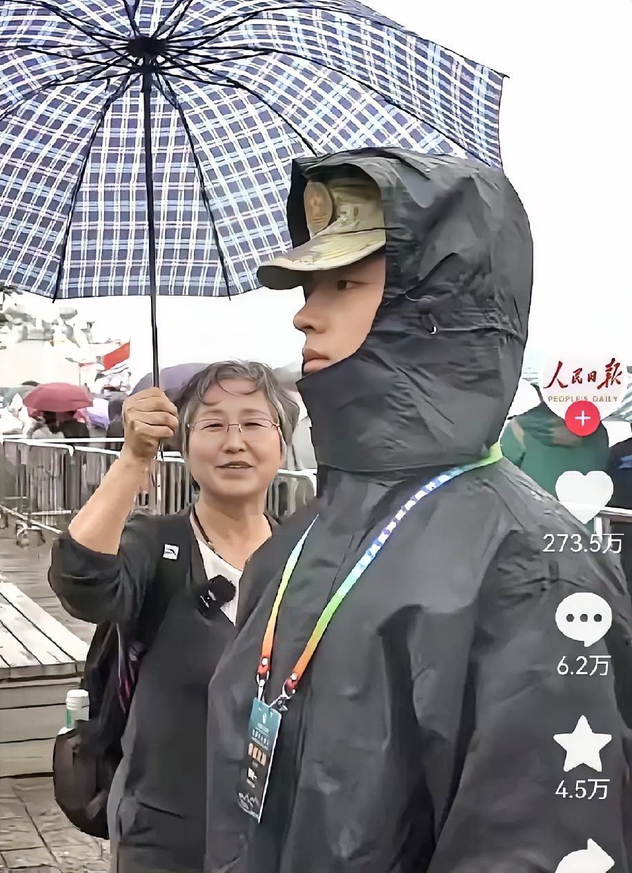 泪目了！“泪目了！”河南阿姨坐了一夜的火车赶到山东青岛，只为了去看看在那里