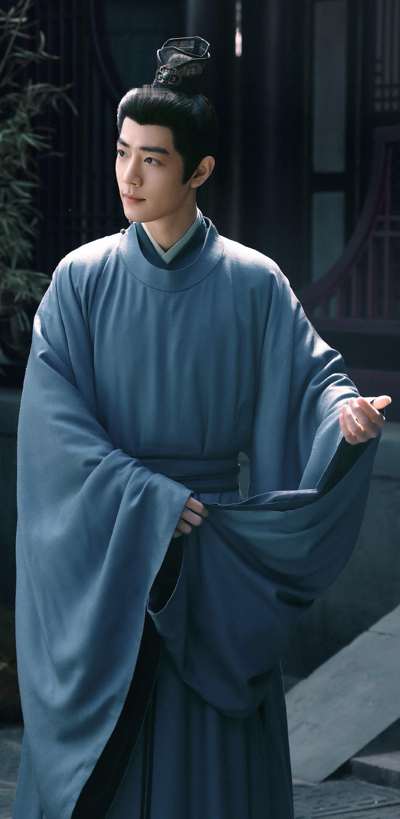 张本说的都是大实话！在行业研讨会上，他对自己参与的《藏海传》成绩充满自信，直言对