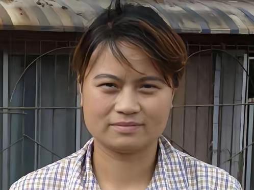 1999年，贵阳一妈妈说去给双胞胎女儿买生日蛋糕，却一去不返！俩孩子等到天黑不见