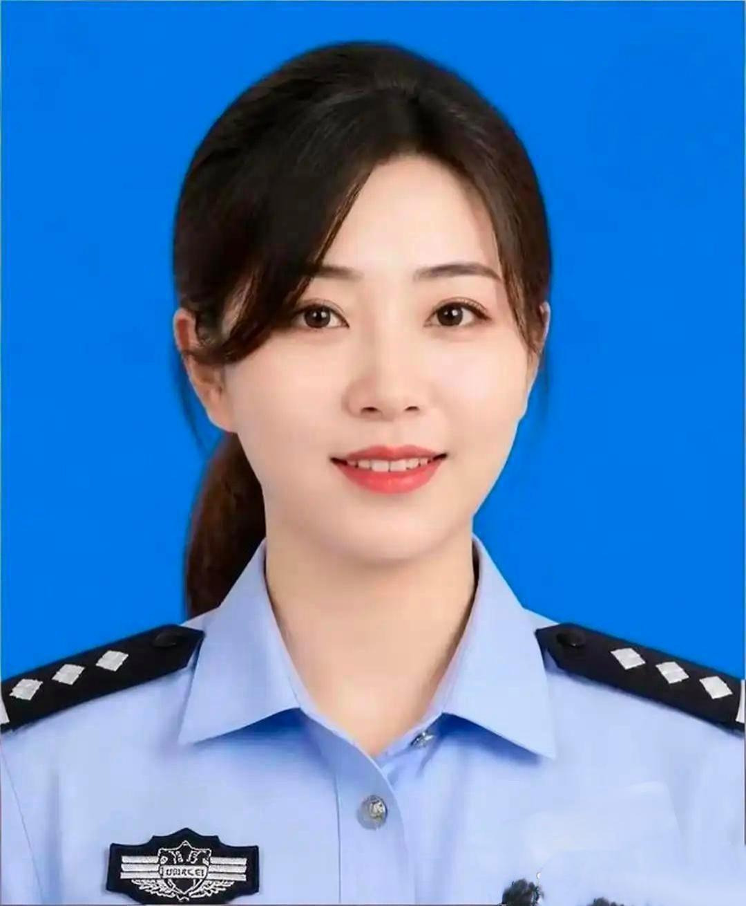 温柔户籍女警豁命抓歹徒！被拖行数米骨裂，这才是真正的人民警察谁能想到，窗口温