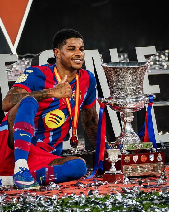 世界体育报SergiSolé巴塞罗那已与拉什福德达成全面协议，他下赛季将继续留