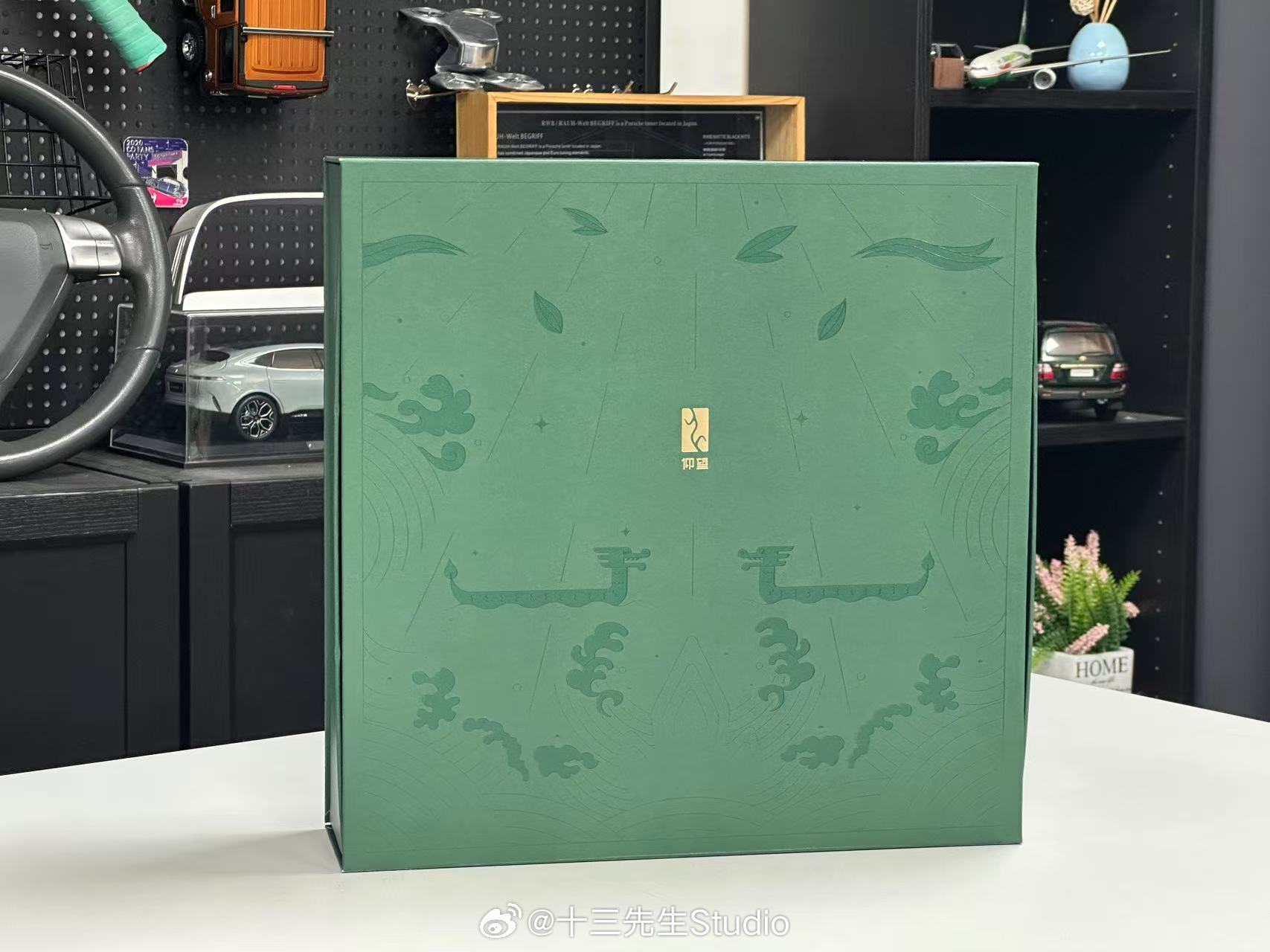 仰望U7、U8、U9拓印仰望-顶奢的代表，集合了高单价、高科技，同时在设