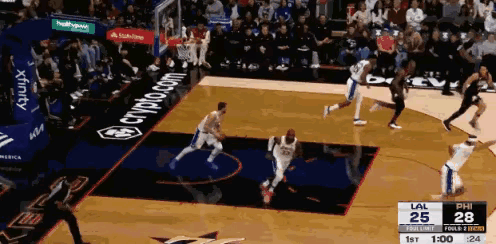 詹姆斯打脸嘲讽，依然能平框扣篮，爆砍29+7，末节12分，在此前连续得分上双纪录