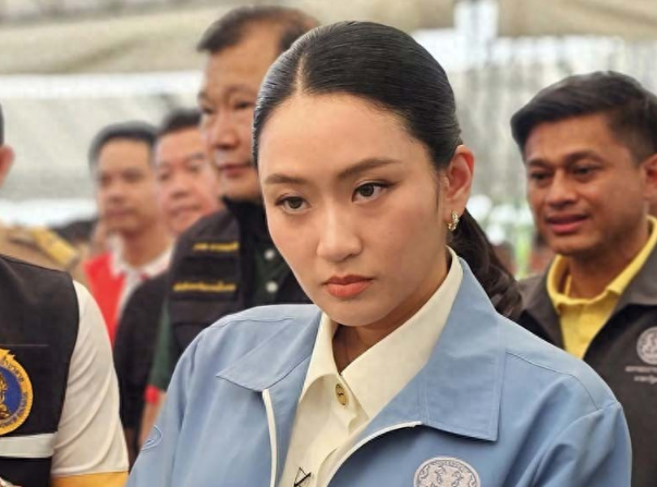 这一仗彻底把泰国打醒，卡了中国四年的军购，佩通坦内阁终于点头这个军购案一度在
