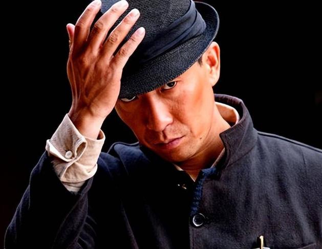 1949年重庆解放后，杀害江姐的军统刽子手刘志钦销声匿迹，公安部门搜捕多日毫无