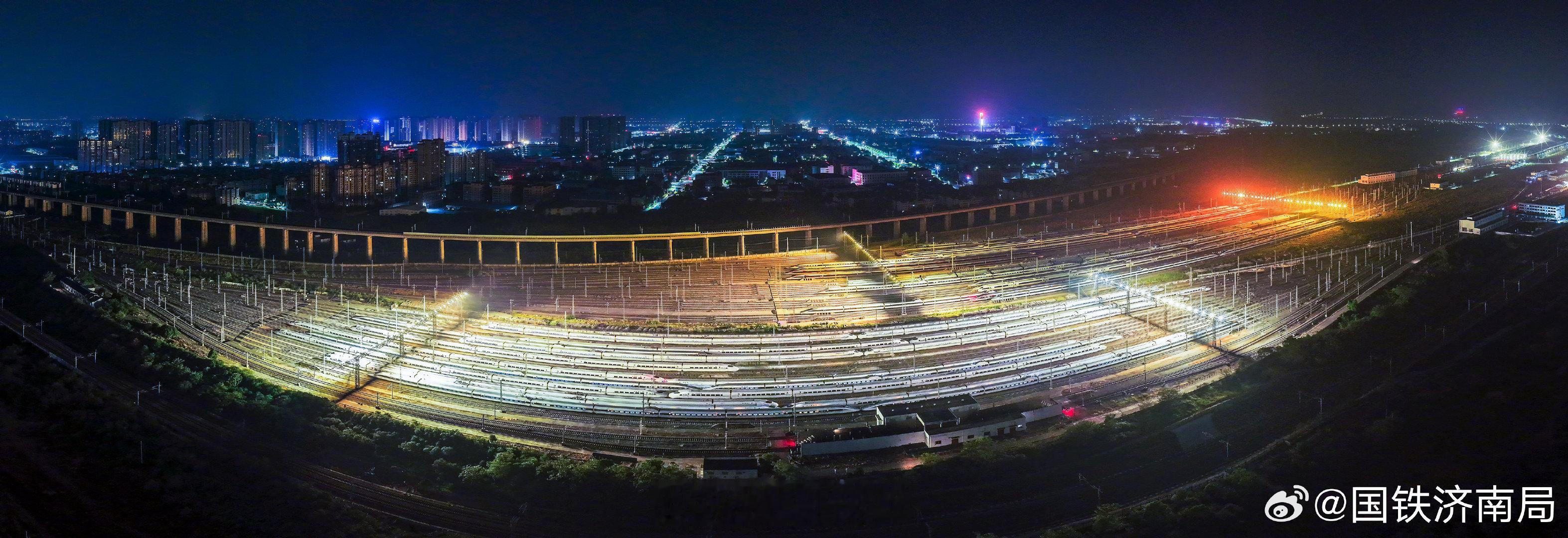 #铁路中秋国庆假期运输##我的铁路风景之家国季#国庆假期，中国铁路南昌局集团有限公司南昌车辆段存车场