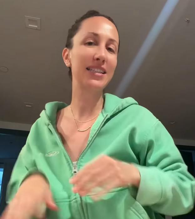 纽约市新的约会要求引发男女激烈讨论冲突：“不接送，不约会”。最近，纽约的一个女