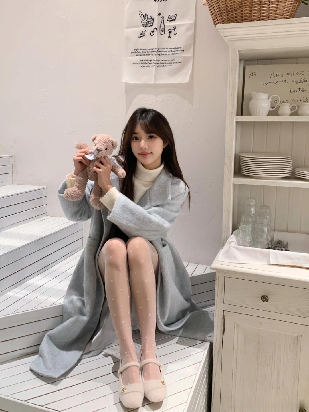 波点白丝的可爱~​​​