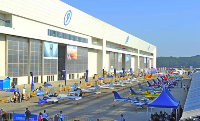 中国航展禁止日本相关人员入内，直接吊销许可证，引起外界高度关注。11月26日，