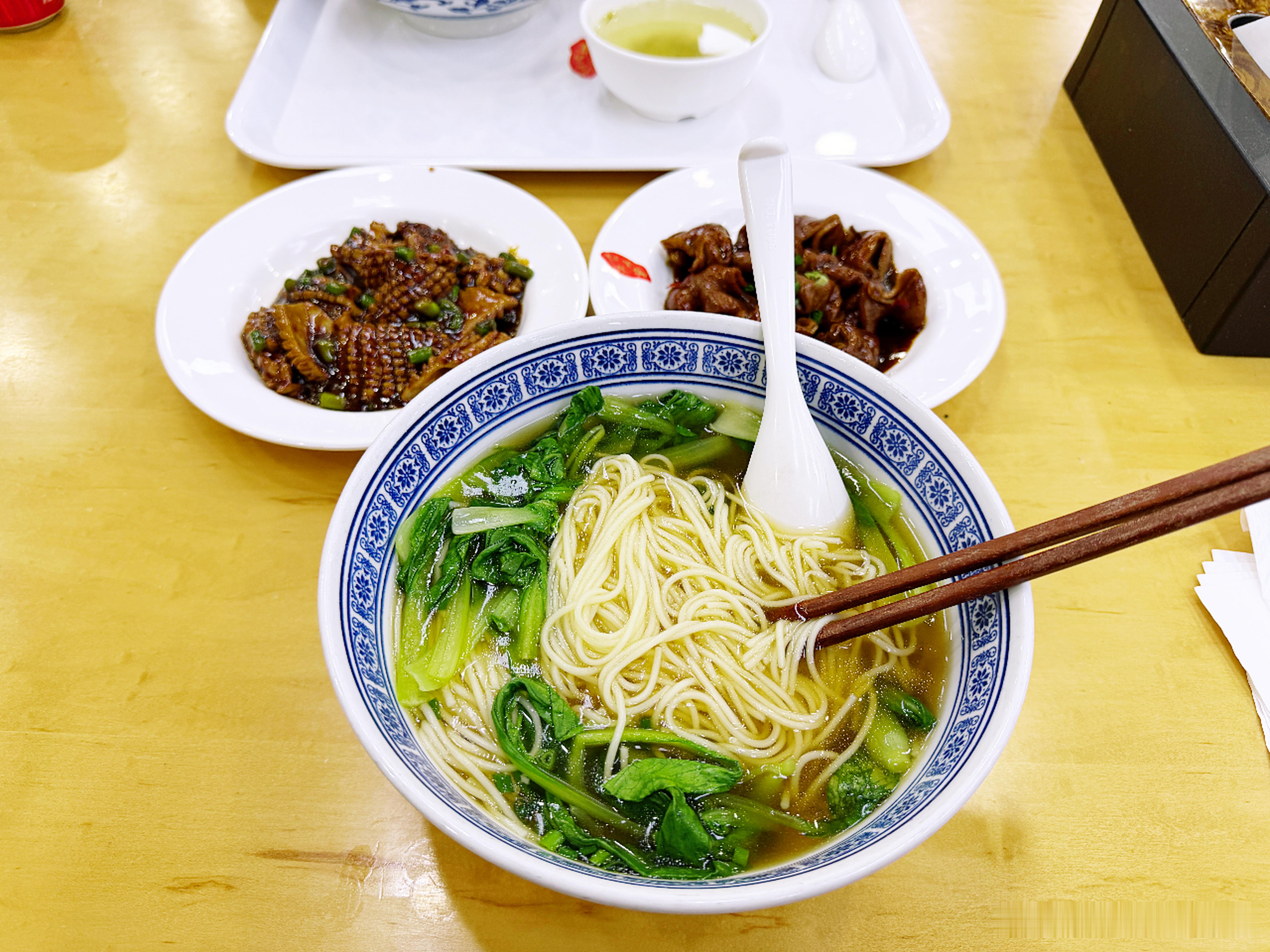 还是车企食堂的饭便宜又好吃呀