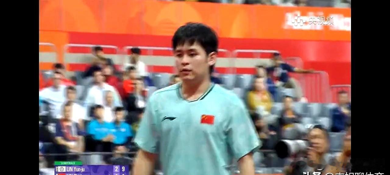 0-2落后那会儿，说实话心都提嗓子眼了。对手林昀儒可不是软柿子，每一分都咬得跟