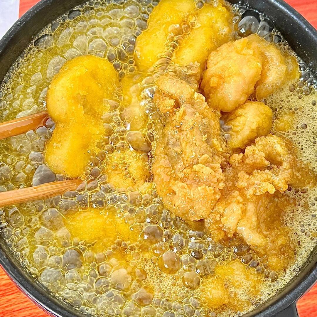 脑出血不想复发？这些食物真的要少吃！ 1.高盐食物咸菜、腌肉、咸鱼这些腌